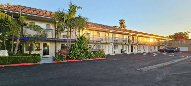 Travelodge by Wyndham Fullerton Near Anaheim图片