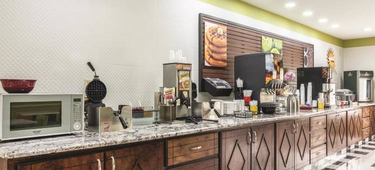 普拉特维尔拉昆塔温德姆套房酒店(La Quinta Inn & Suites by Wyndham Prattville)图片