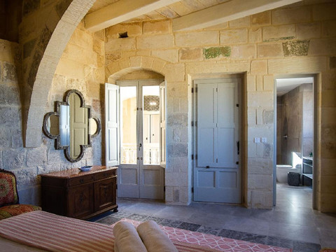 比尔古宫民宿家庭旅馆