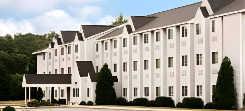 麦尼斯蒂麦客达套房酒店(Microtel Inn & Suites by Wyndham Manistee)图片