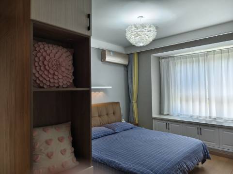 温馨小筑万科尚都会店民宿(坝山路分店)