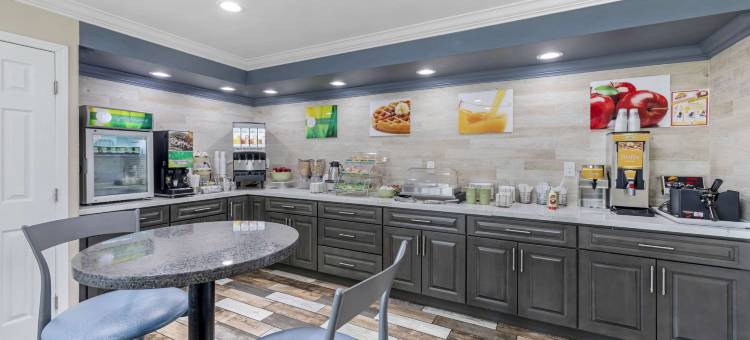 凯特曼城凯艺酒店-近41号高速公路(Quality Inn Kettleman City near Hwy 41)图片