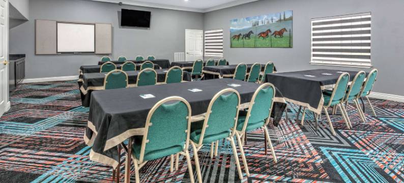 威德福拉昆塔温德姆套房酒店(La Quinta Inn & Suites by Wyndham Weatherford)图片