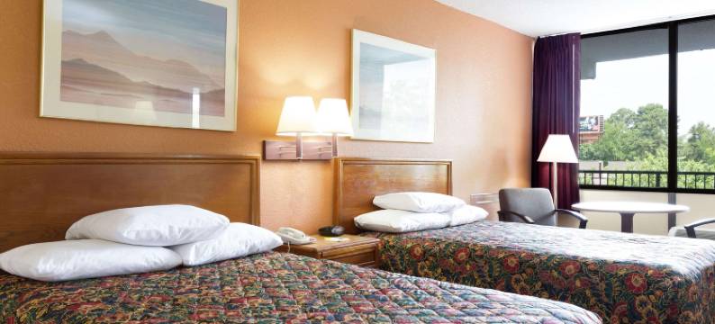 Motel 6 罗利, NC – 市中心南部(Motel 6 Raleigh, NC – Downtown South)图片