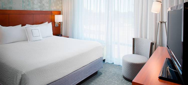 安阿伯万怡酒店(Courtyard by Marriott Ann Arbor)图片