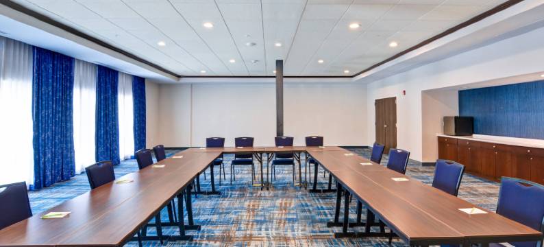 长岛艾斯利普/法院大楼万怡酒店(Courtyard Long Island Islip/Courthouse Complex)图片