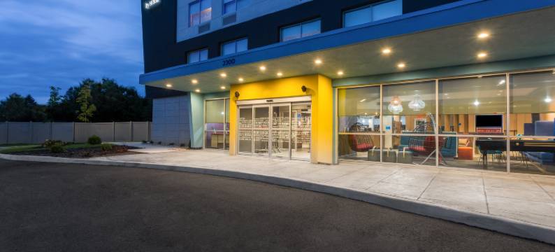 拉德福希尔顿Tru酒店(Tru by Hilton Radford)图片