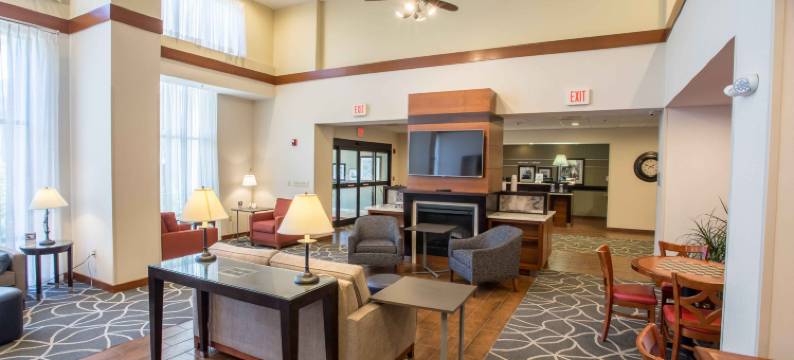 蒂尔顿欢朋套房酒店(Hampton Inn & Suites Tilton)图片