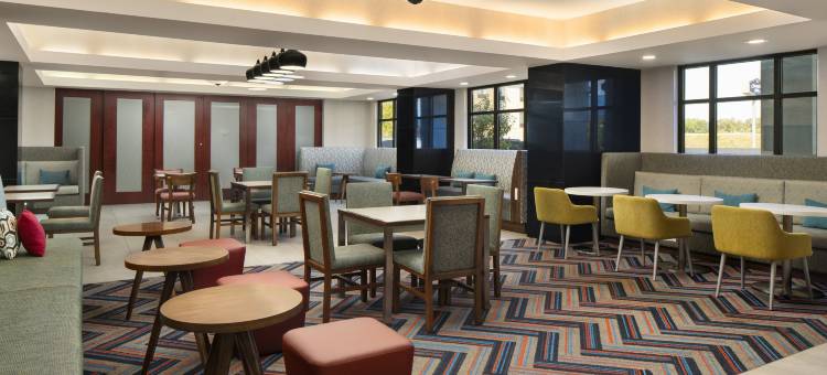 韦恩堡杜邦路欢朋酒店(Hampton Inn Ft. Wayne/Dupont Road)图片