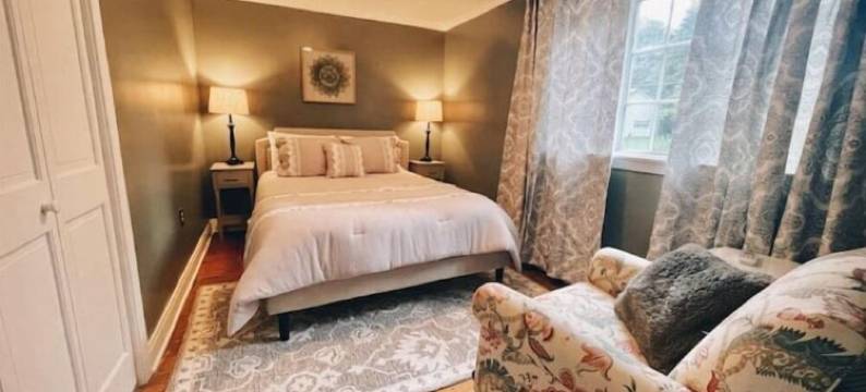 Sunset Chateau图片