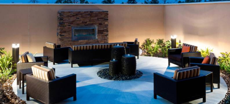 休斯顿北/谢南多厄万怡酒店(Courtyard Houston North/Shenandoah)图片