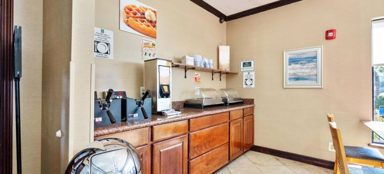 西布鲁克-NASA-凯马品质酒店及套房(Quality Inn and Suites Seabrook - NASA - Kemah)图片