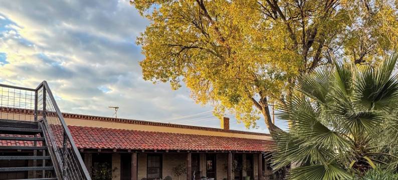 胡希尔温泉旅馆(Hoosier Hot Springs & Inn)图片