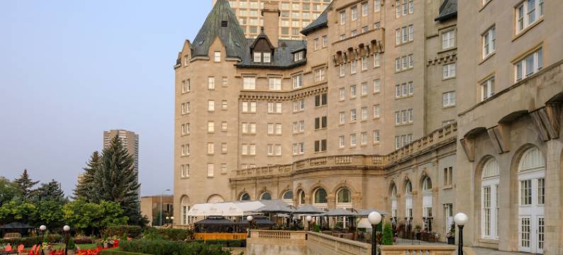 费尔蒙麦克唐纳酒店(Fairmont Hotel Macdonald)图片