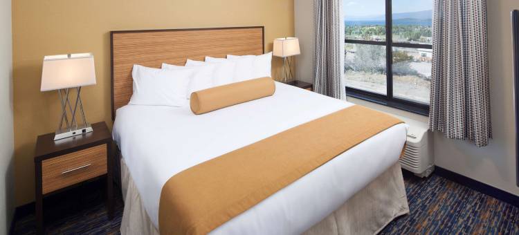 鲍尔森里奇沃特红狮套房酒店(Red Lion Ridgewater Inn & Suites Polson)图片