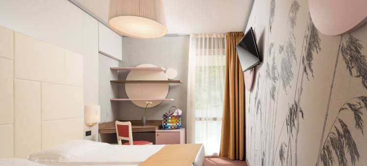 拉佩拉自行车酒店(Hotel la Perla - Bike Hotel)图片