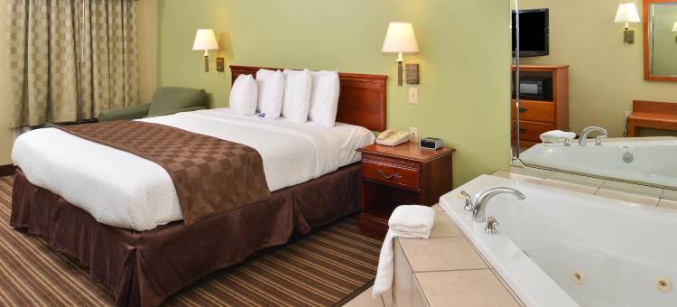 大学大道美洲最佳价值套房酒店(Americas Best Value Inn and Suites Little Rock)图片