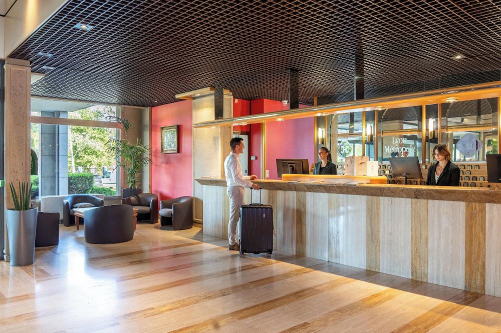 Hôtel Lyon Métropole Over view