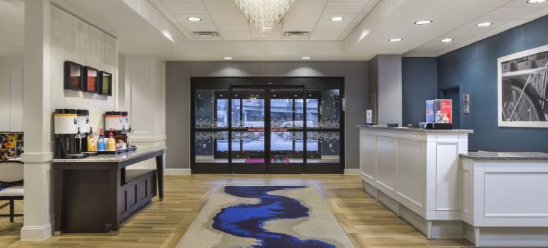 肯塔基辛辛那提新港欢朋套房汽车旅馆(Hampton Inn and Suites Newport/Cincinnati)图片