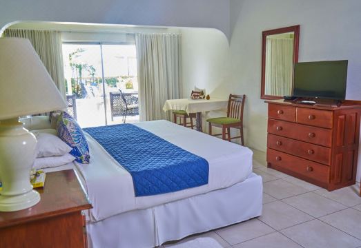 Tropical Sunset Beach Apartment Hotel Hotel Overview