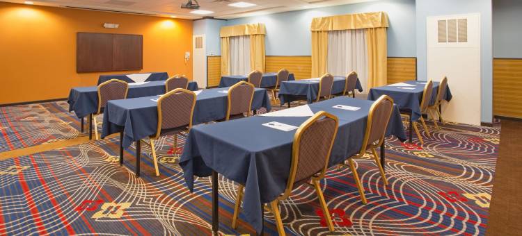 智选假日套房酒店丹佛北 - 索顿(Holiday Inn Express & Suites Denver North - Thornton)图片