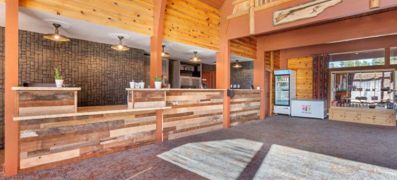 科尔牧场钻石山林小屋(Kohl's Ranch Lodge)图片