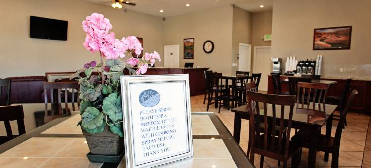 布莱斯国家9号旅馆(National 9 Inn Price)图片