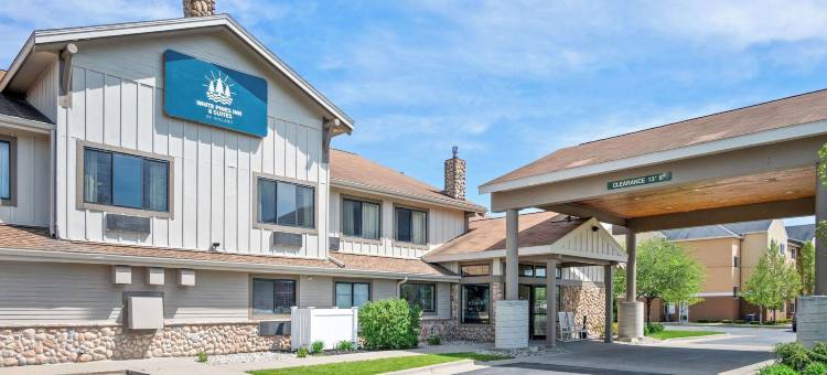 白松酒店套房(White Pines Inn & Suites)图片