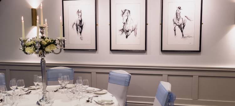 斯特卢普斯酒店(Stirrups Hotel)图片