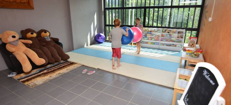 查汶诺伊泳池别墅(Chaweng Noi Pool Villa)图片