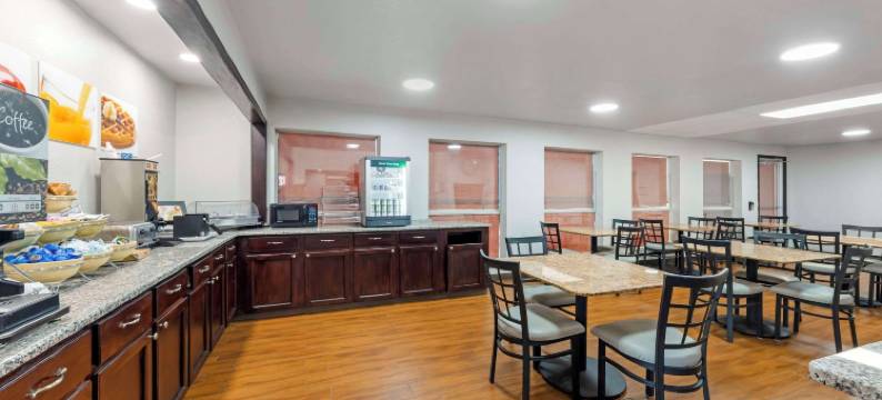 埃尔雷诺呗盟套房酒店(Baymont by Wyndham El Reno)图片