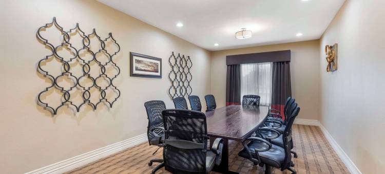 伯利森贝斯特韦斯特优质套房酒店(Best Western Plus Burleson Inn  Suites)图片
