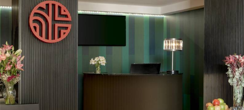 圣地亚哥卡萨科斯塔内拉NH典藏酒店(NH Collection Santiago Casacostanera)图片