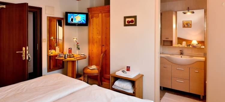 森林陛下之家客栈汽车旅馆(Logis Hostellerie Motel Au Bois le Sire)图片