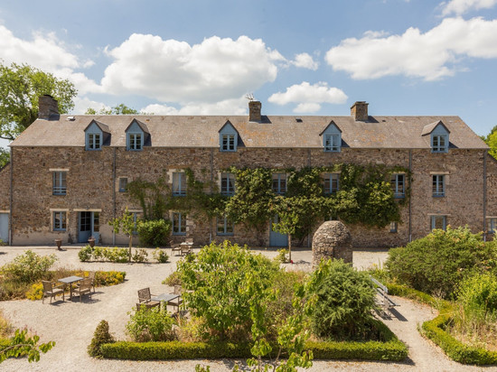 德穆尔及城堡马尔农场