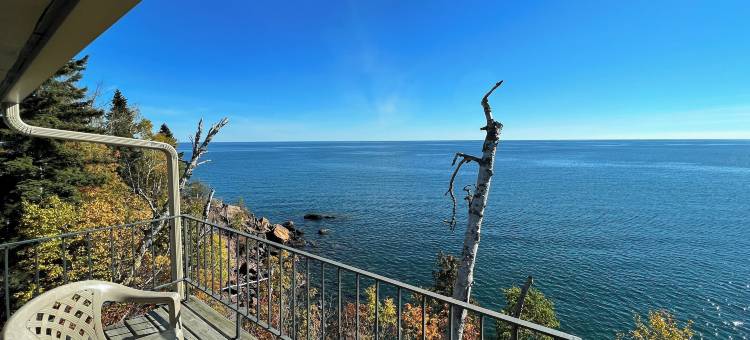 苏必利尔湖悬崖居民酒店(Cliff Dweller on Lake Superior)图片