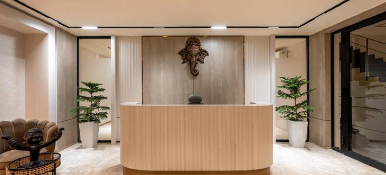 高尔夫球场附近的旅客豪华酒店(The Lodgers Luxury Hotel Near Golf Course Road Gurgaon)图片