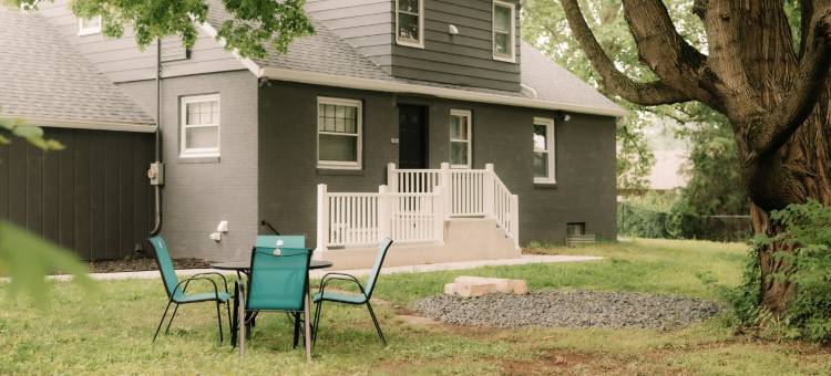 Modern Comforts with Smart Amenities - Stylish Cozy Oasis图片