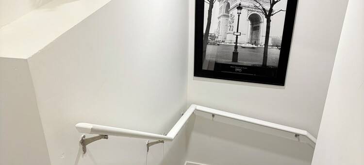 卡尔加里以东最温馨&现代地下室度假屋(Coziest & Modern Basement Retreat East of Calgary)图片