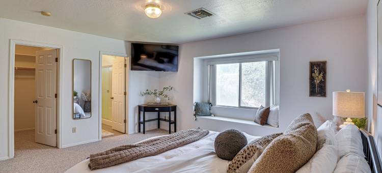 萨切尔家带围栏后院：距离市中心3英里(Thatcher Home w/ Fenced Backyard: 3 Mi to Downtown)图片