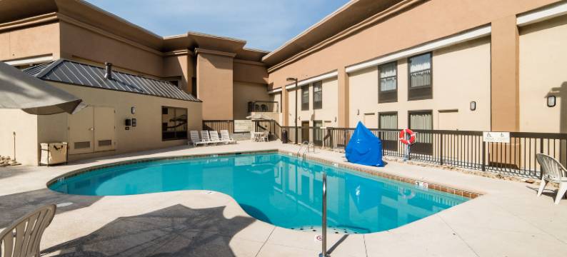 卡利维尔I-75/科夫湖州立公园希尔顿欢朋酒店(Hampton Inn Caryville-I-75/Cove Lake State Park)图片