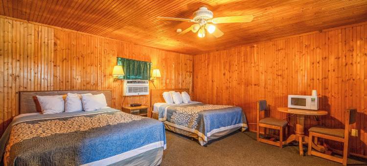 OYO 绿园汽车旅馆靠近拉什县机场(Green Acre Motel by OYO Near Rush County Airport)图片