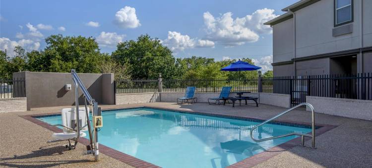 莱姆斯通贝斯特韦斯特套房酒店(Best Western Limestone Inn  Suites)图片