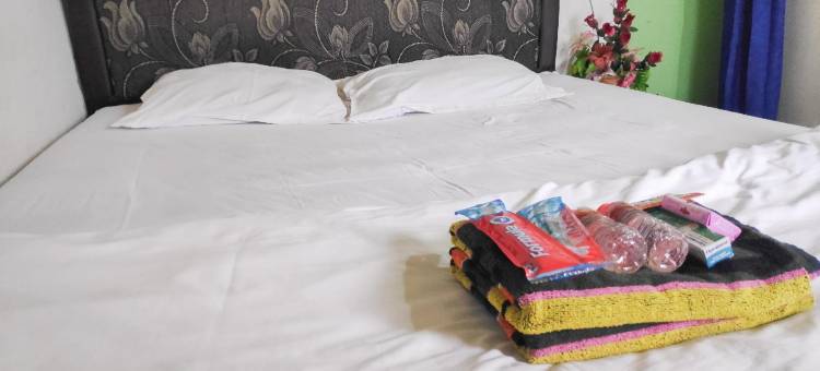 RedDoorz Near Pelabuhan Ajibata Parapat图片