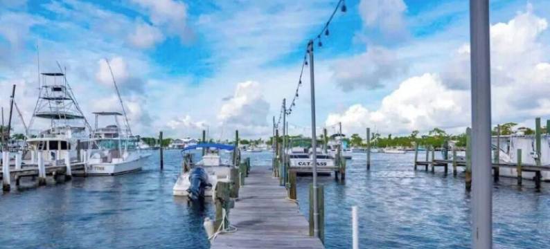 Manatee Pocket! 3 Bedrooms 1 Bathroom. Right on the water!图片