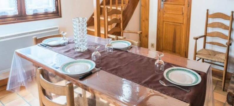 Holiday Home in France with Private Garden图片