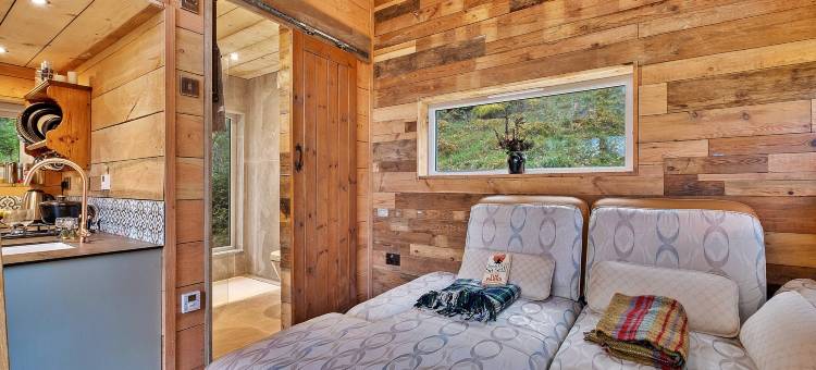 Chalet in Highlands near Loch Ness图片