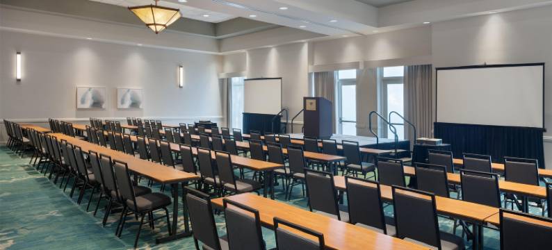 圣马科斯酒店及会议中心希尔顿安泊酒店(Embassy Suites by Hilton San Marcos Hotel Conference Center)图片