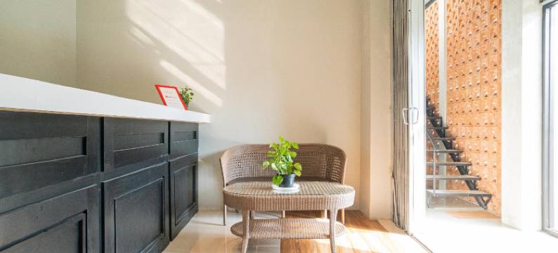 红多兹酒店-近维萨塔帕里本多拉旺(RedDoorz Near Wisata Paribendo Lawang)图片