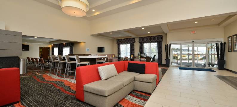 Holiday Inn Express 波士顿米尔福德(Holiday Inn Express BOSTON-MILFORD by IHG)图片